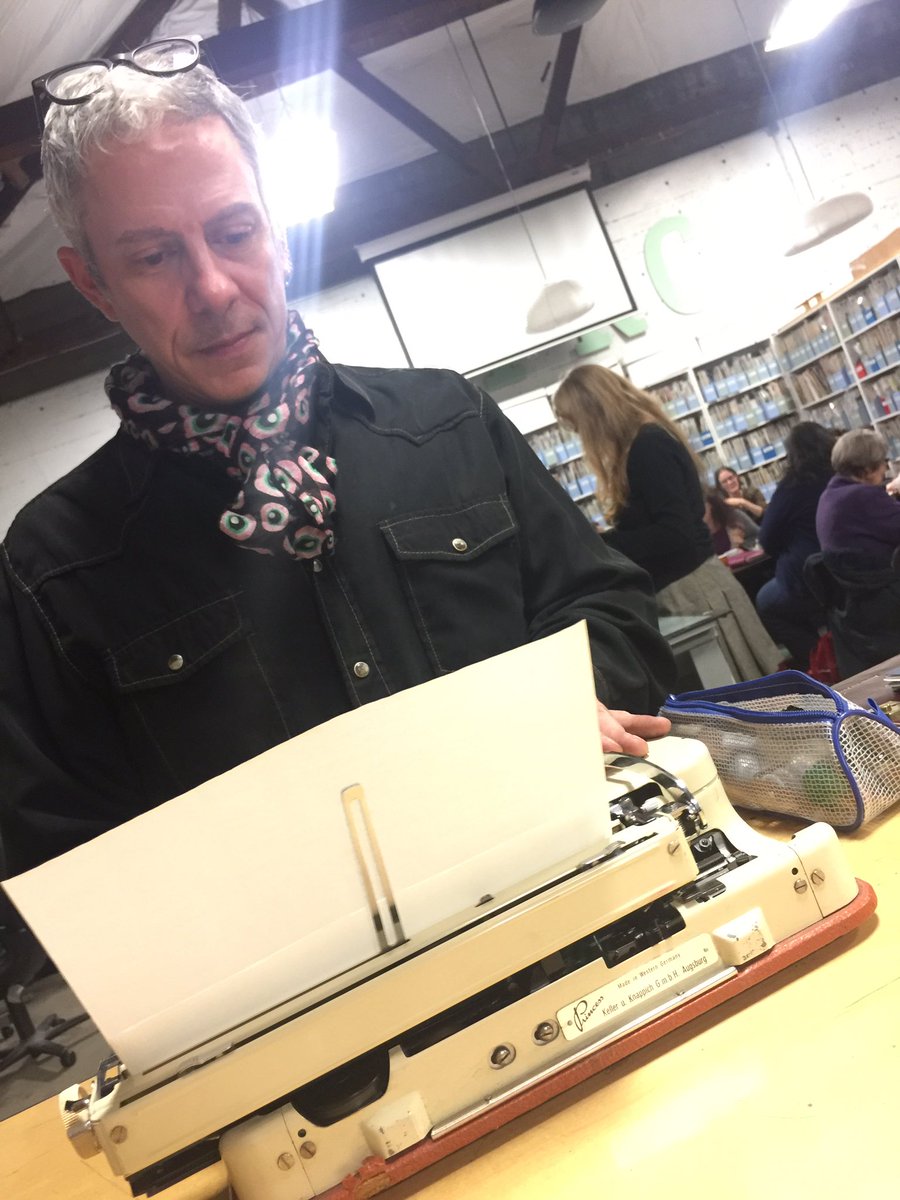 PDXtypewriters's tweet photo. Colorful people and #typewriters at the October #PDCXC meetup at @IPRC https://t.co/3qU8PP6Quj