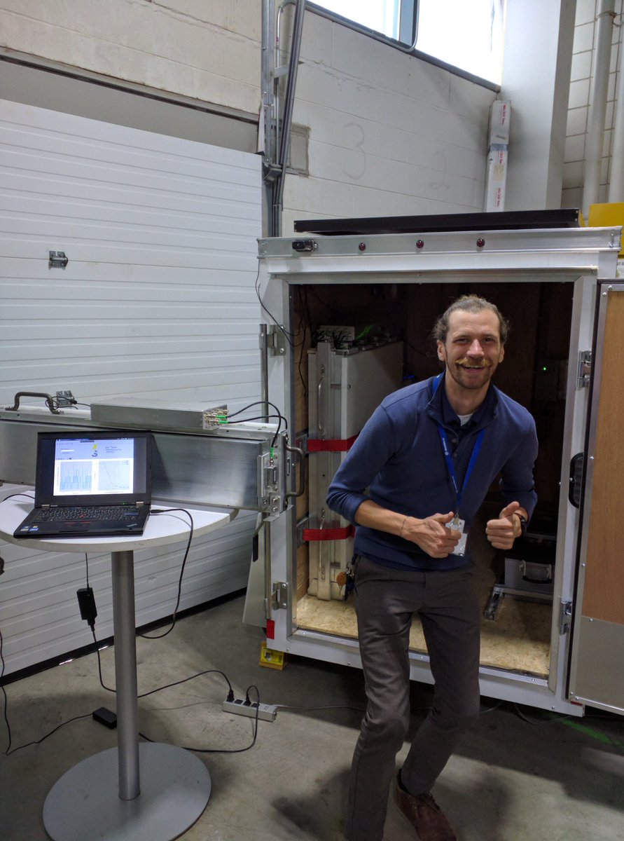 SilverDetect's tweet image. Neutron detectors make everyone happy, especially Greg #GreentownDEMO #somerville @GreentownLabs