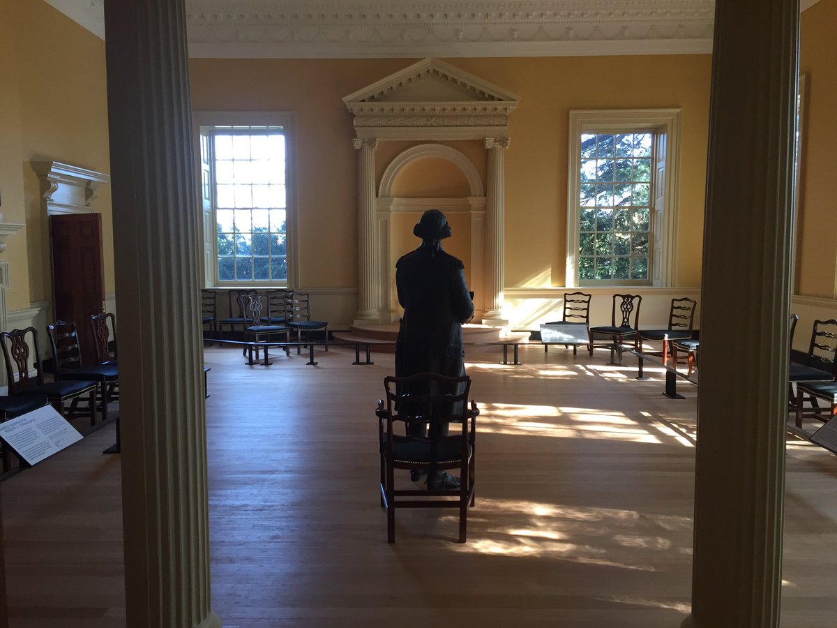 I'm standing in the same room that George Washington stood in when he resigned as commander-in-chief of the Continental Army in 1783 – cool!
