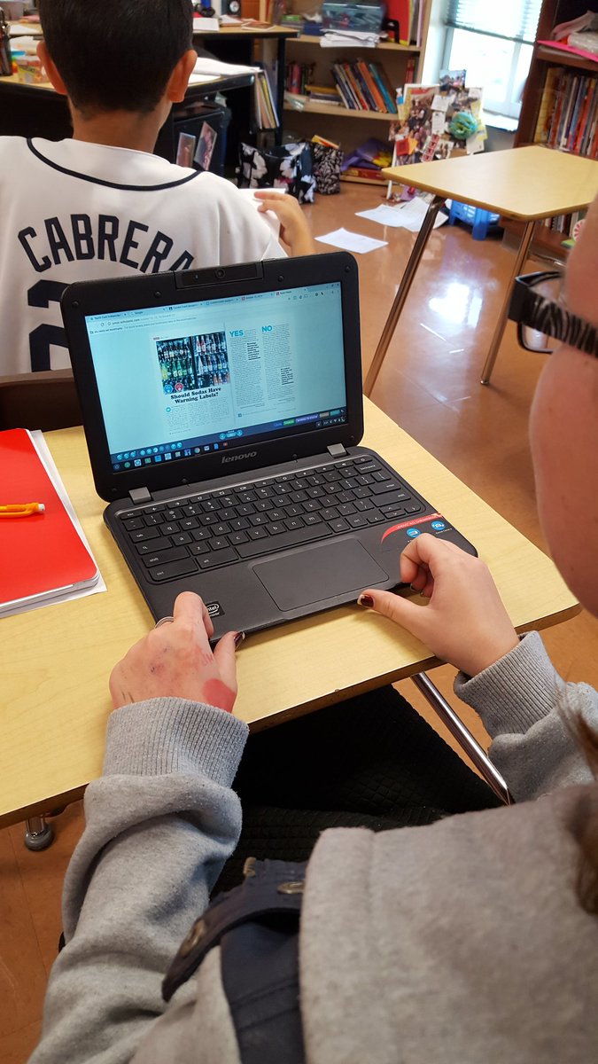 Hopkinspanthers's tweet photo. Using technology to save trees in class #workinghardfortheplanet @EricWernli https://t.co/O0psbh9qSc