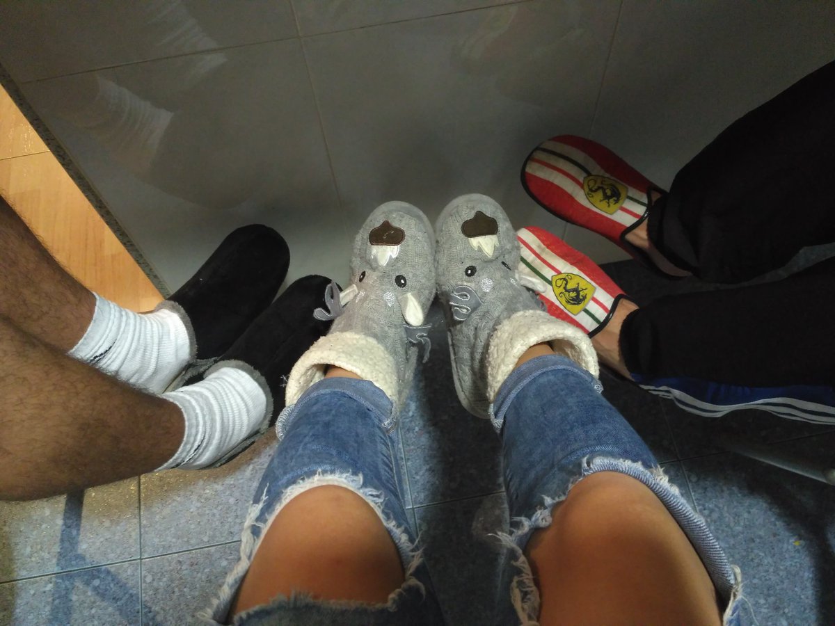 saaraloois's tweet photo. Zapatillazas 👌👌👌👍👍👍 #LandRober62 https://t.co/Rff4cdadzW