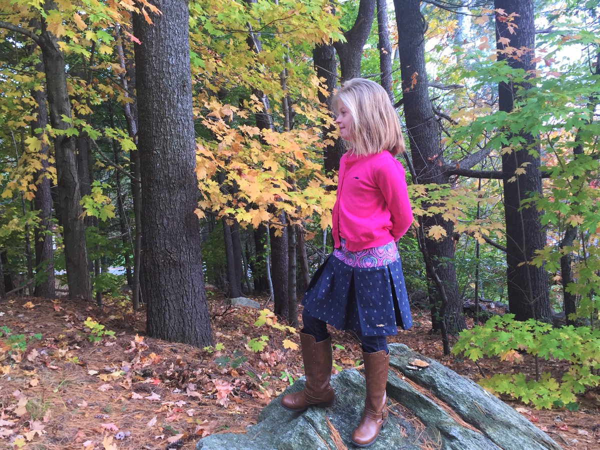 CapeCodderCo's tweet image. Fall is in the air!  #capecodderclothing #sweaterweather