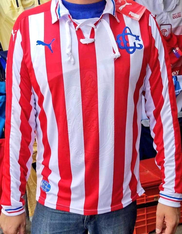 Playeras de Chivas Twitterissä: "¿Qué les parece esta clon del jersey 110 años manga larga? https://t.co/BybASNEUaQ" / Twitter