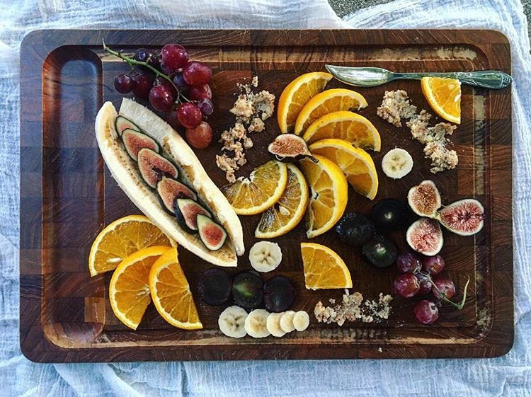 PlantBasedCooks's tweet image. Raw Almond Cheese Plate! plantbasedcooks.com/raw-almond-veg… #vegan #rawvegan #vegancheese #veganfood #plantbasedcooks #vegandiet