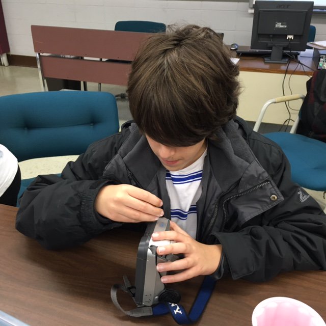 LauraOakes31's tweet photo. Another fun day in Computer Club. #deconstructing #coding #reinventing #macopin @Macopin_AP https://t.co/ezvfCH8oWP