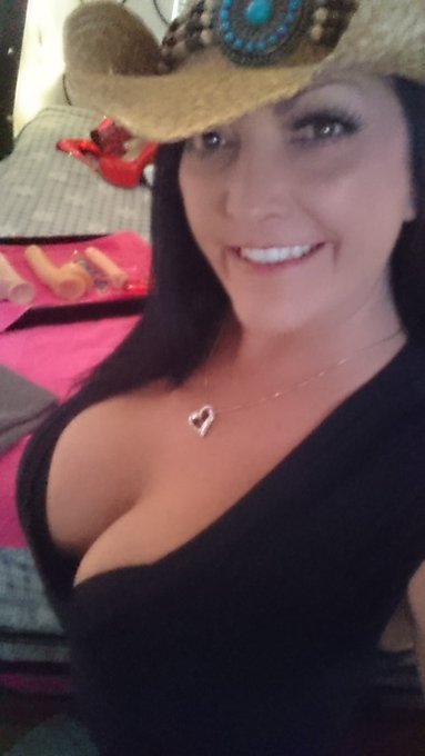 Sammy cam is cumming your way 😍 https://t.co/sOKBdCW6Ni<a href="/tag/california"class="tags"><span>#california</span></a><a href="/tag/leaving"class="tags"><span>#leaving</span></a>