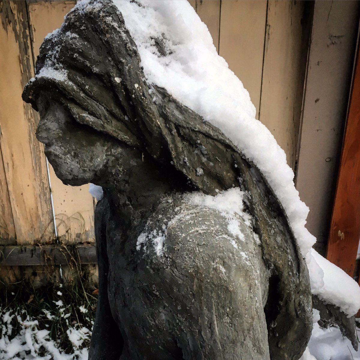 bysarahdavies's tweet photo. 100Stone Survivors 11/4/16 Alaska Pacific University 5:00 #wearelivingart #mentalhealthawareness https://t.co/95YrByfdLc https://t.co/ENcGBc95UT