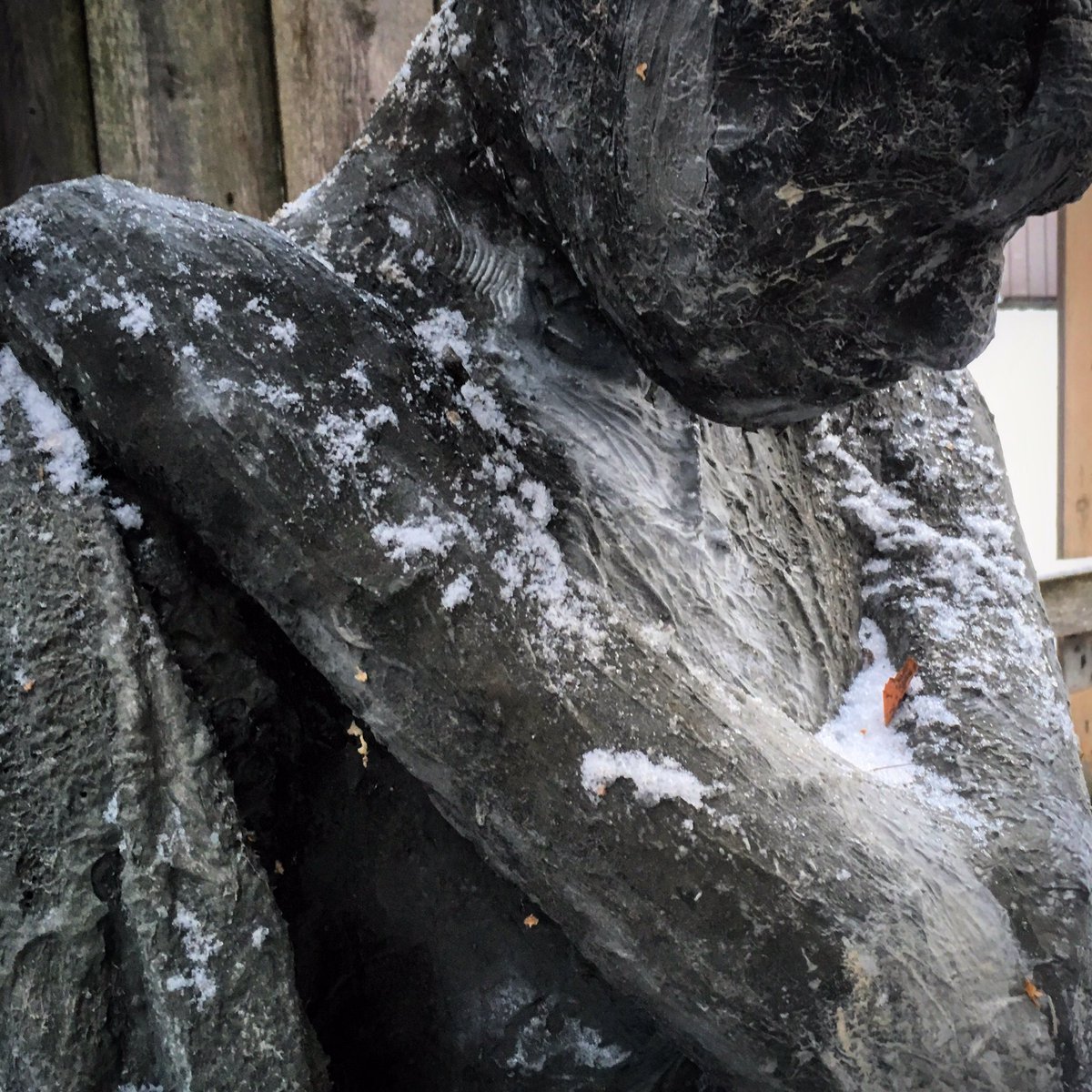 bysarahdavies's tweet photo. 100Stone Survivors 11/4/16 Alaska Pacific University 5:00 #wearelivingart #mentalhealthawareness https://t.co/95YrByfdLc https://t.co/7iycPUErsY