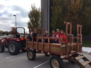 thankfulMiMo's tweet photo. Tonight will be such fun!  We hope to see you later!  #SLCtrunkortreat https://t.co/8TaAkPBa6D