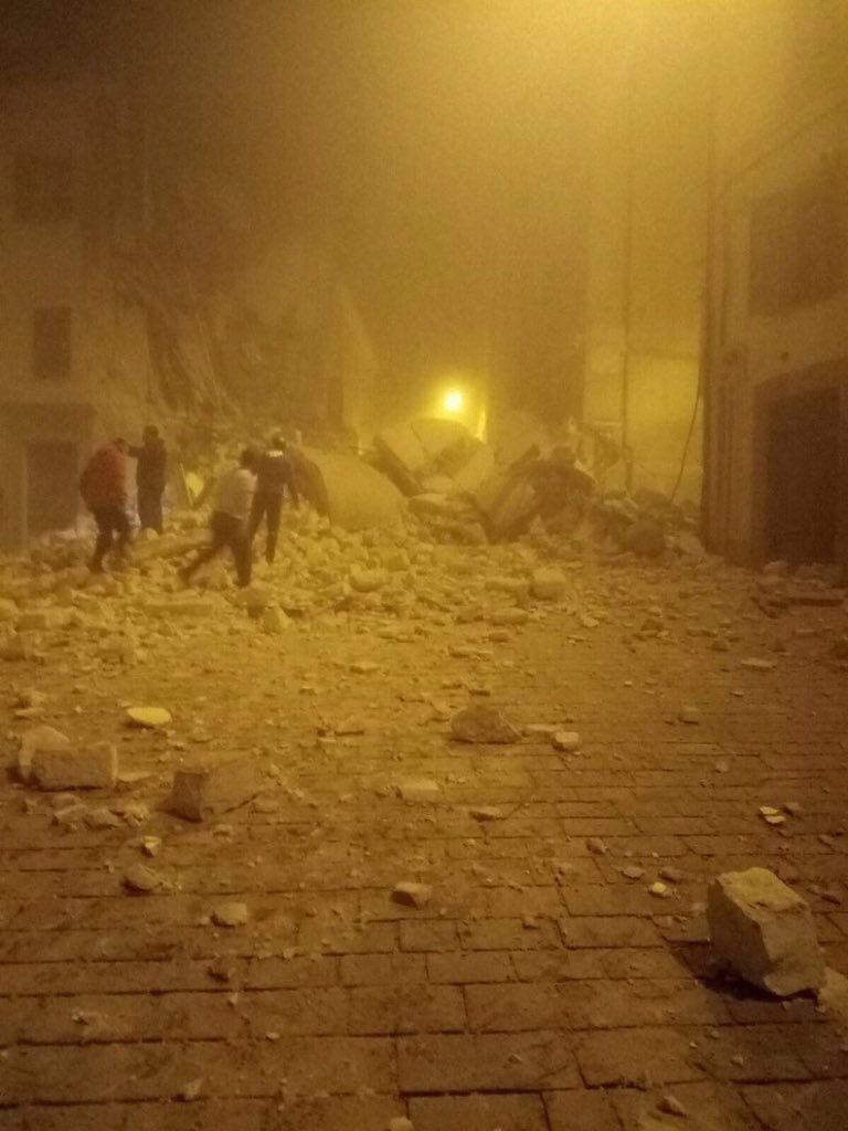 lumorisi's tweet photo. Solidarietà ai fratelli colpiti ancora dal #terremoto. Tra i luoghi più colpiti, #Camerino. https://t.co/XmkbVQkCol
