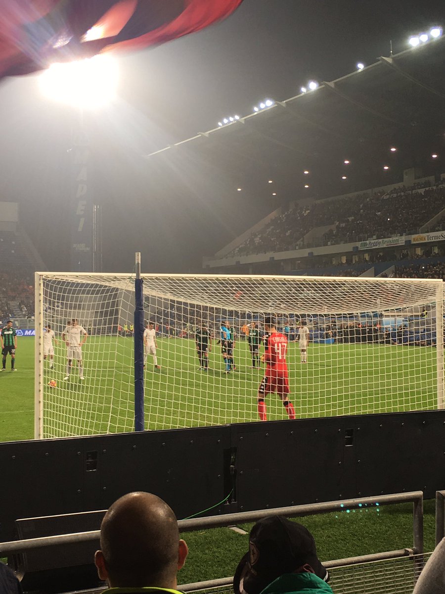 Lucarismi's tweet photo. Sassuolo, away. #asr #sassuoloroma #asrontour https://t.co/SaWZI69Xe3
