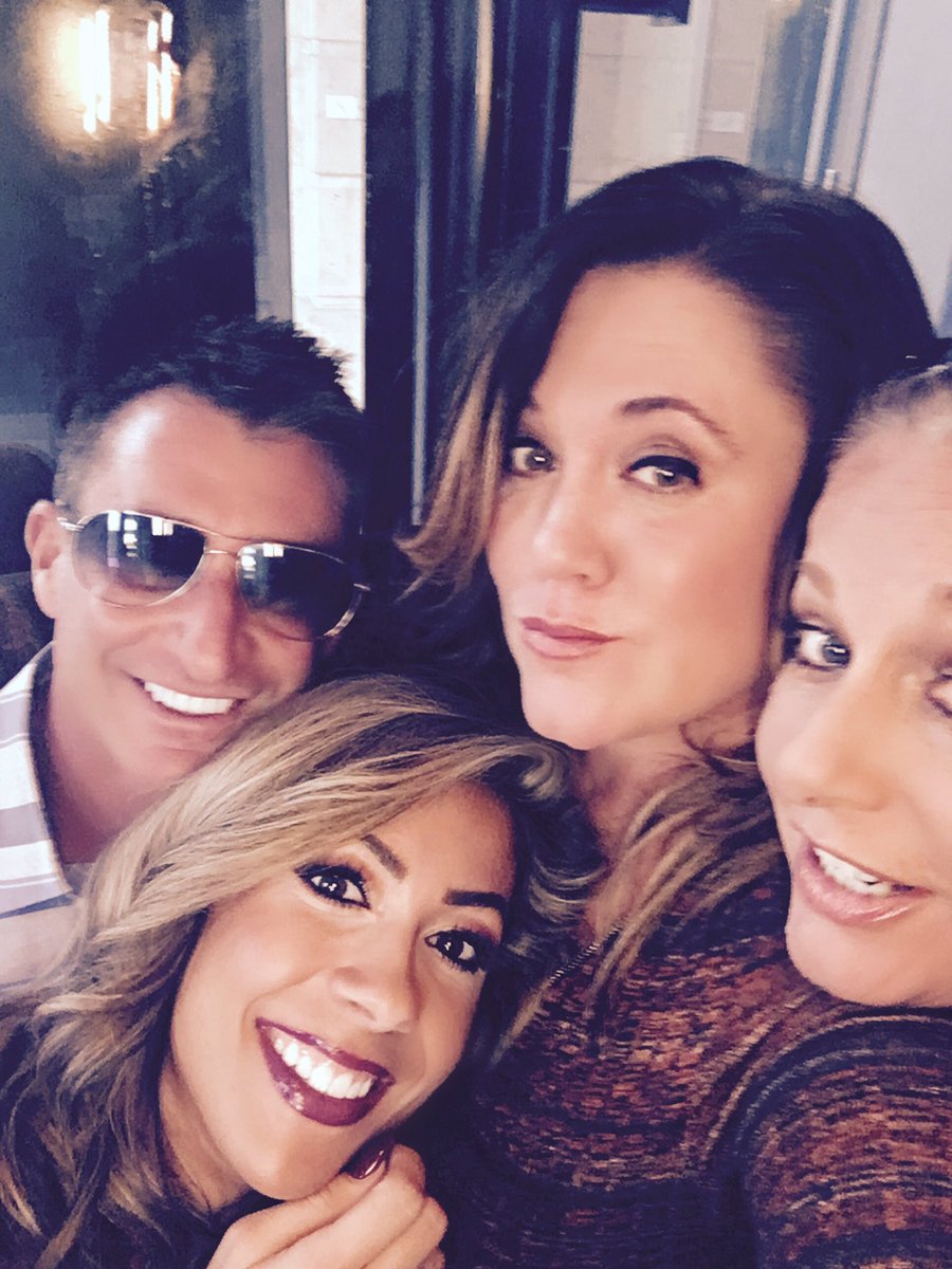 BertShowBert's tweet photo. Luckiest dude ever. @Tiffybabyyy @powelljolie @whotweet2u at celebration of #bellyartproject and #armsfoundation https://t.co/dsQGScuoFp