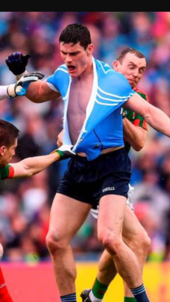 Sportstalkdotie's tweet photo. Connelly breaking the all time fashion rule once again, does he not know it's either boobs or legs! #dubsfc https://t.co/WgMW4KIMRV
