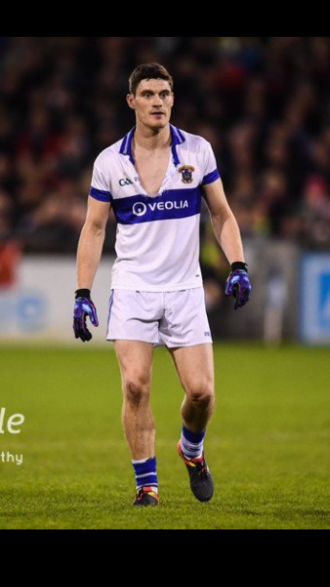 Sportstalkdotie's tweet photo. Connelly breaking the all time fashion rule once again, does he not know it's either boobs or legs! #dubsfc https://t.co/WgMW4KIMRV