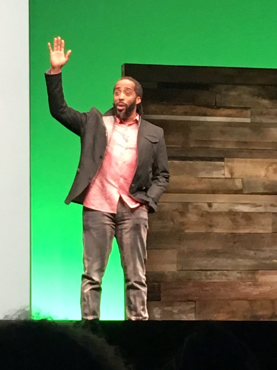 A story is only as great as its teller. Learn to tell your own story <a href="/sekouandrews/">Sekou Andrews</a> #qbconnect <a href="/QuickBooks/">Intuit QuickBooks</a>