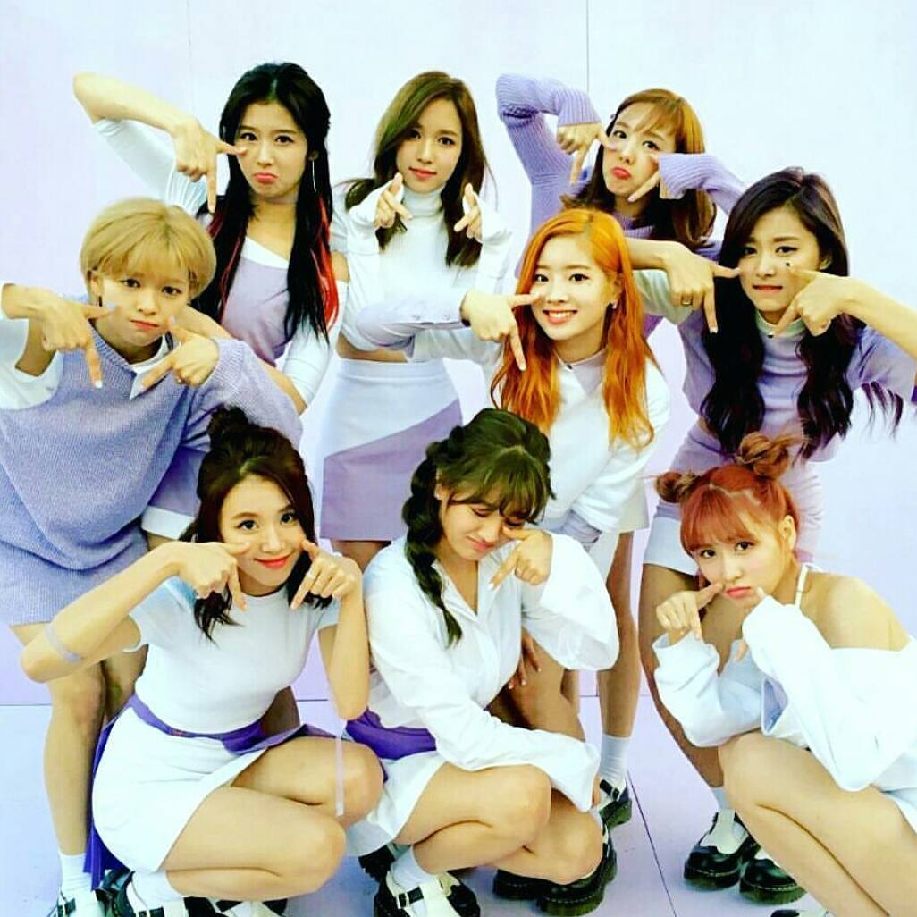 BroKaCoChii's tweet photo. #AntiAntiTWICEcampaign 
#TwiceProtectionSquad #OneInAMillion 
Seguiremos logrando exitos le duela a quien le duela 💪❤❤❤ https://t.co/iYeTfky0Vj