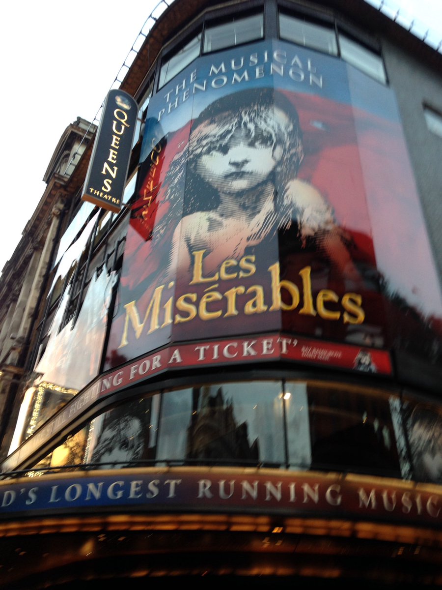 BeAChildForever's tweet photo. Had the honour of seeing Les Mis and this beautiful masterpiece today @Lin_Manuel #HamiltonLDN https://t.co/1BuPAylmUF