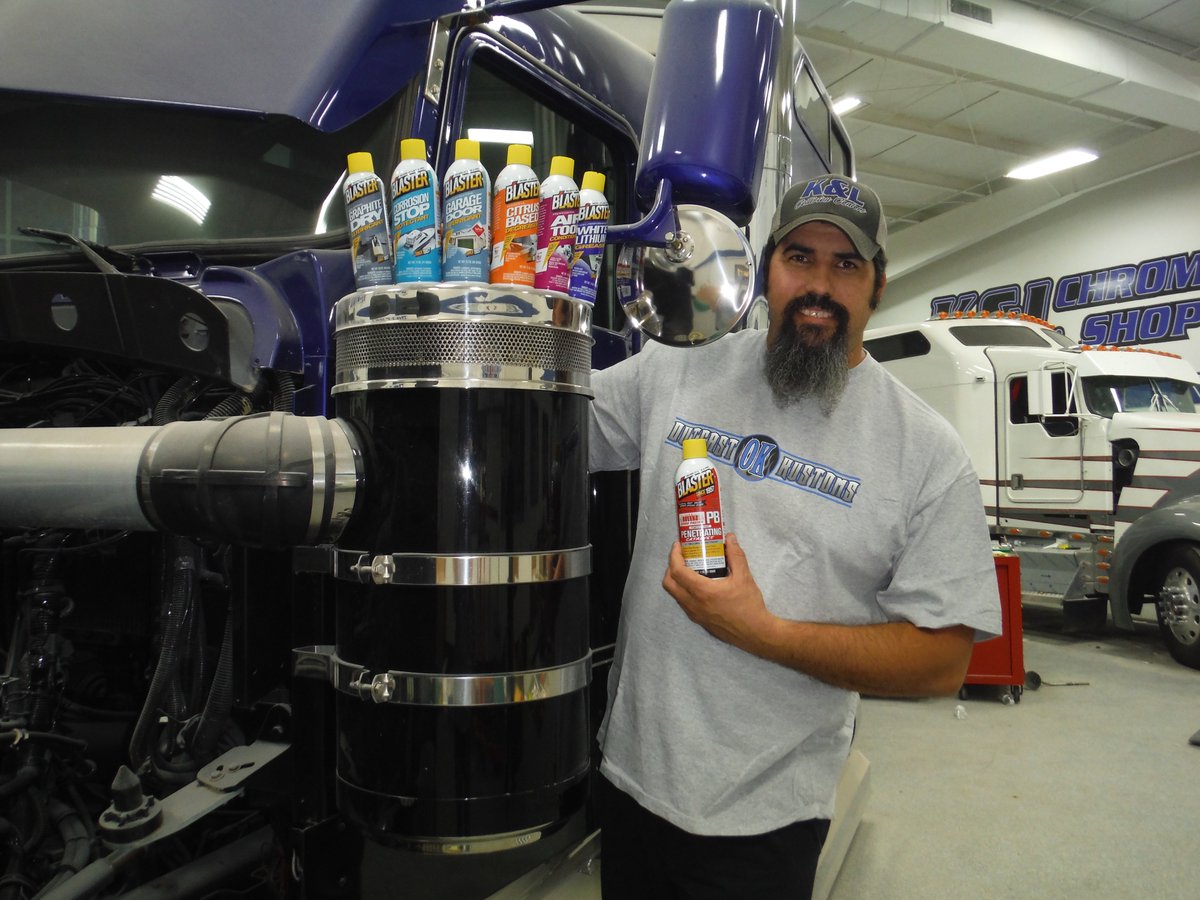 jonesomalley's tweet photo. Amazing picture of Kelvin from @OutcastKustoms with @BlasterProducts #blasterfreakinworks https://t.co/HB1oYXU1Tl