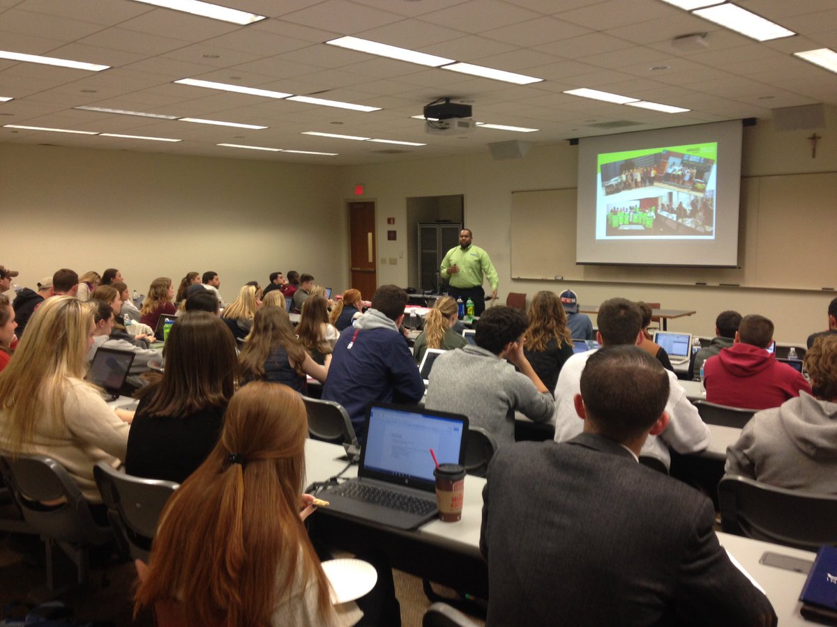 SJU_ARMI's tweet photo. Sean Woolford from #GEICO   talks about leadership and career opportunities to #SJU #insurance students. https://t.co/BD74pZlbFd