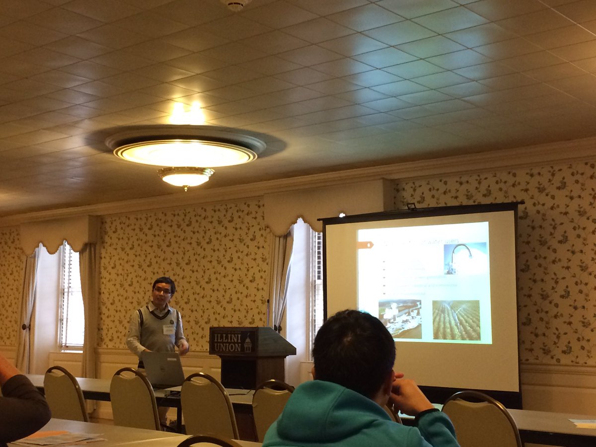 LHLogan1's tweet photo. Enjoying the #ILWater16 conference! Jason Zhang looked at water demand in IL. Did you know that water is required for energy? : ) https://t.co/1O3BcasU6o