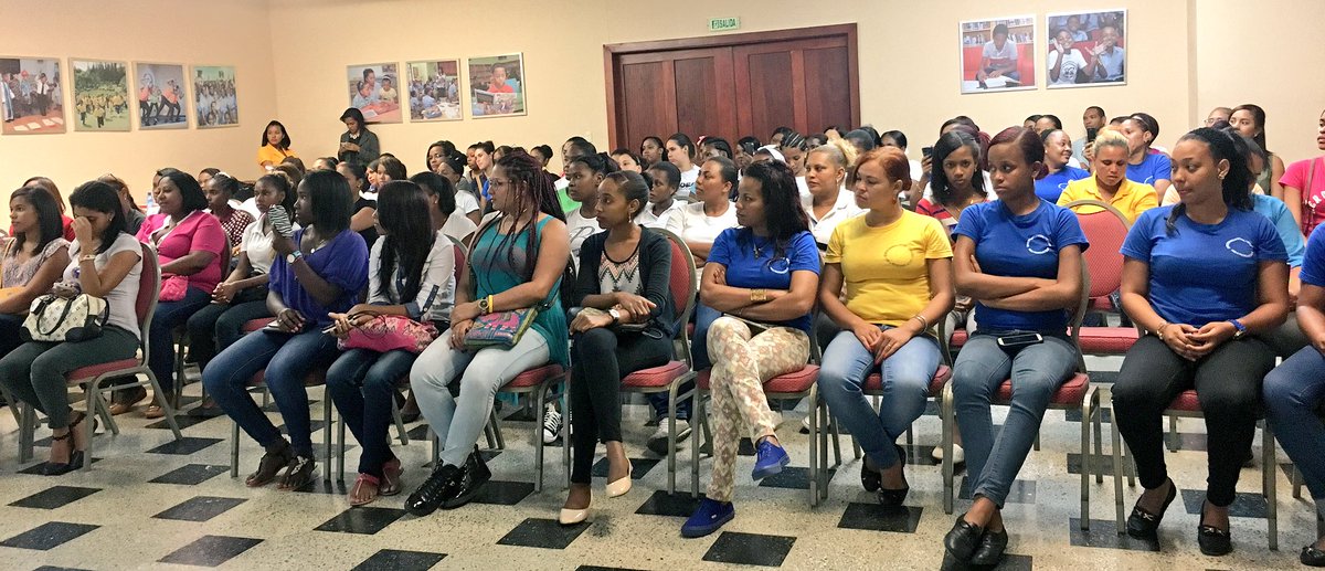 CTCRDO's tweet photo. "Liderazgo Femenino", nace con el objetivo de empoderar a la mujer a ser protagonista de su vida, desarrollando su inteligencia emocional. https://t.co/TxP2iTOtZu
