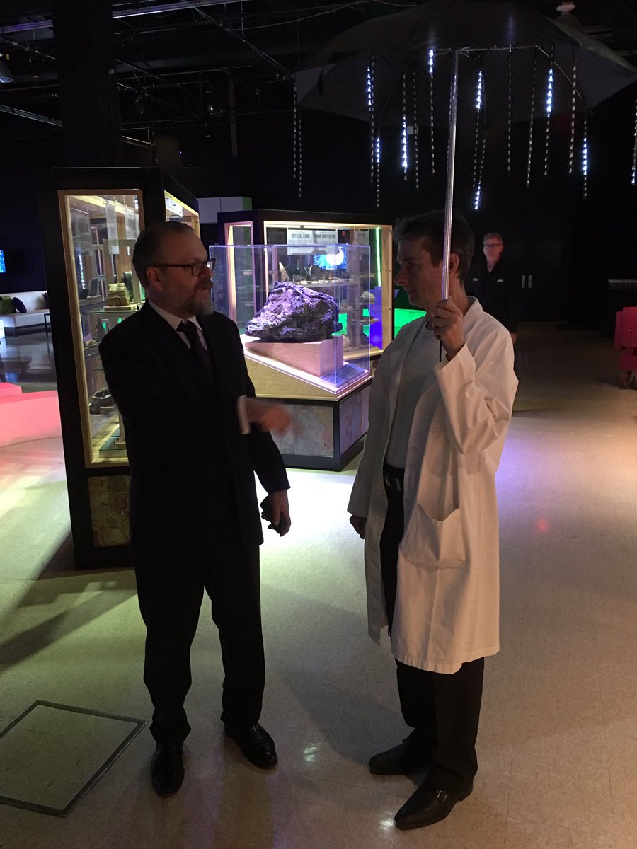 CISCOmuse's tweet photo. #innovatorsball techno-fun at #OntScienceCtr https://t.co/hqvAcPfh1U