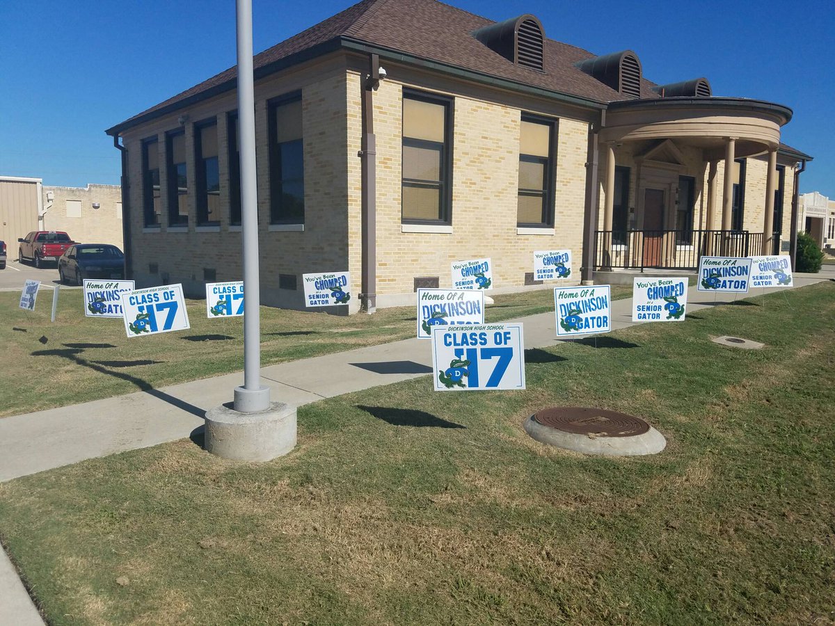 DISDTechnology's tweet image. We&apos;ve been chomped!! 🐊🐊🐊 #DISDTechnology #GatorChompCO2017