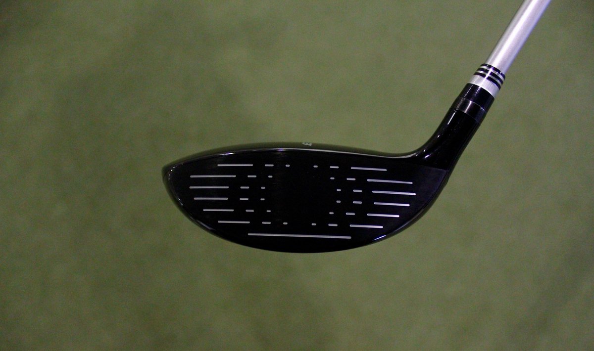 TourEdgeGolf's tweet photo. #SUPERMETALISHERE First in-hand pics of the game-changing Exotics XJ1 fairway wood! https://t.co/ygDbZixZut