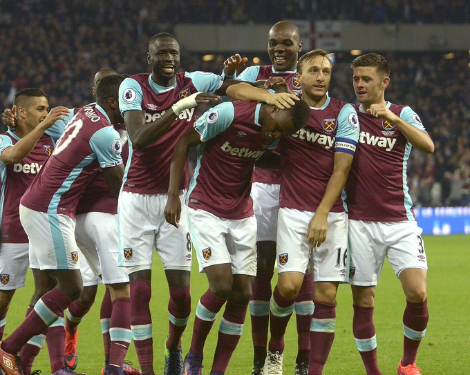 West Ham. United. #COYI #WHUCHE https://t.co/VebosA6VsQ