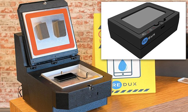 RD_Mathis's tweet image. Could this lunchbox-sized vacuum chamber resurrect your dead phone? dailym.ai/2eGSUge