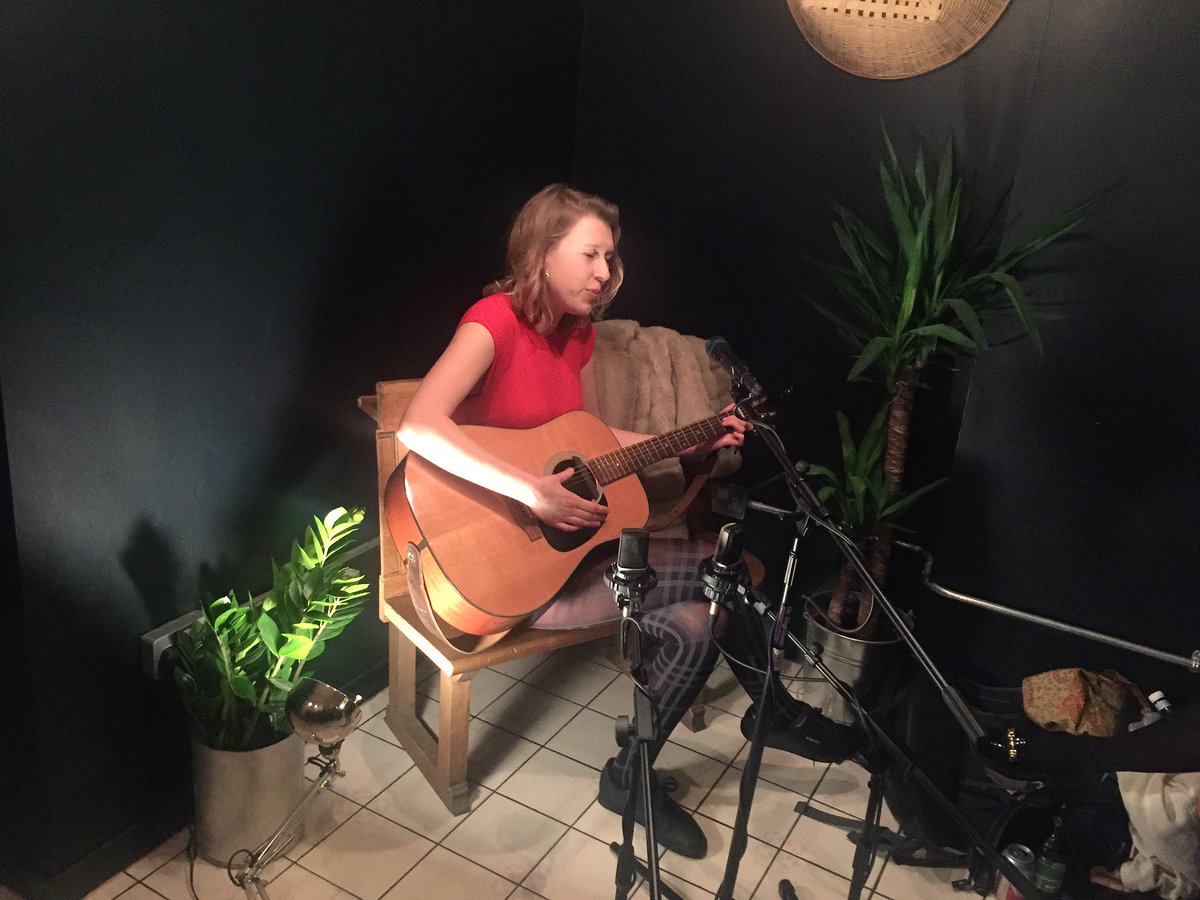 SofarGlasgow's tweet image. What a beautiful night.Three incredibly inspiring woman performing @bakery47  @lmmcmusic @RachelSermanni @lauralamn