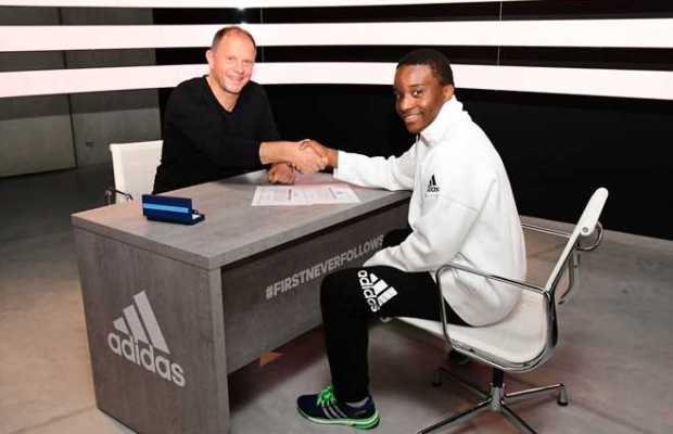 Adidas, eSpor'daki rekabeti arttırmak için FİFA17 oyuncularına gerçek sözleşme imzalama fırsatları sunuyor.,