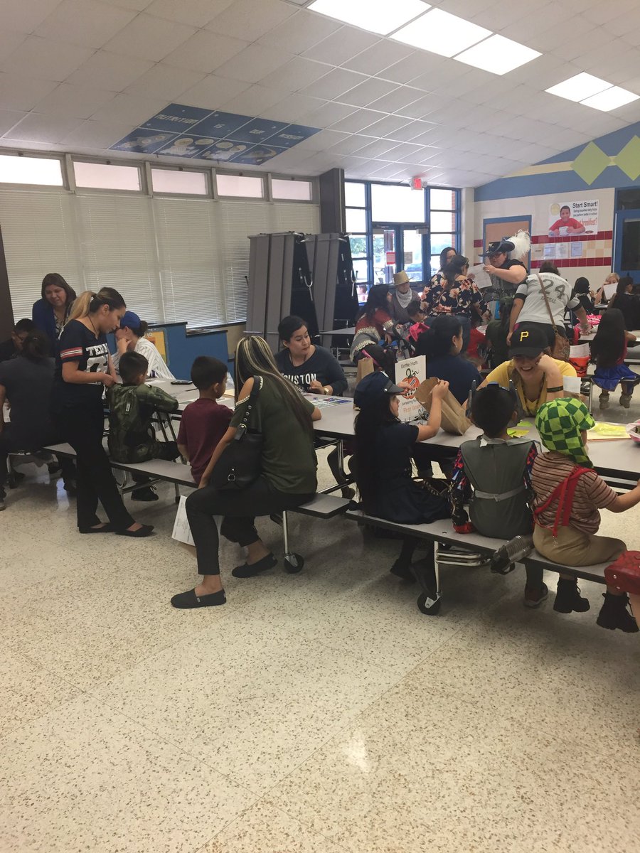 grizfan99's tweet image. First Grade @RaymondAcademy #MonsterMath #raymondmath