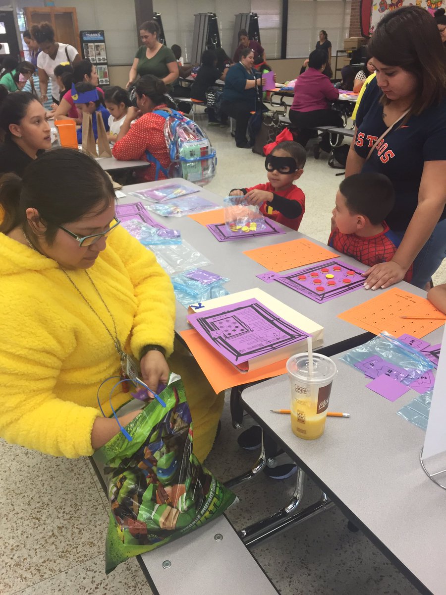 grizfan99's tweet image. Kindergarten #MonsterMath @RaymondAcademy #raymondmath