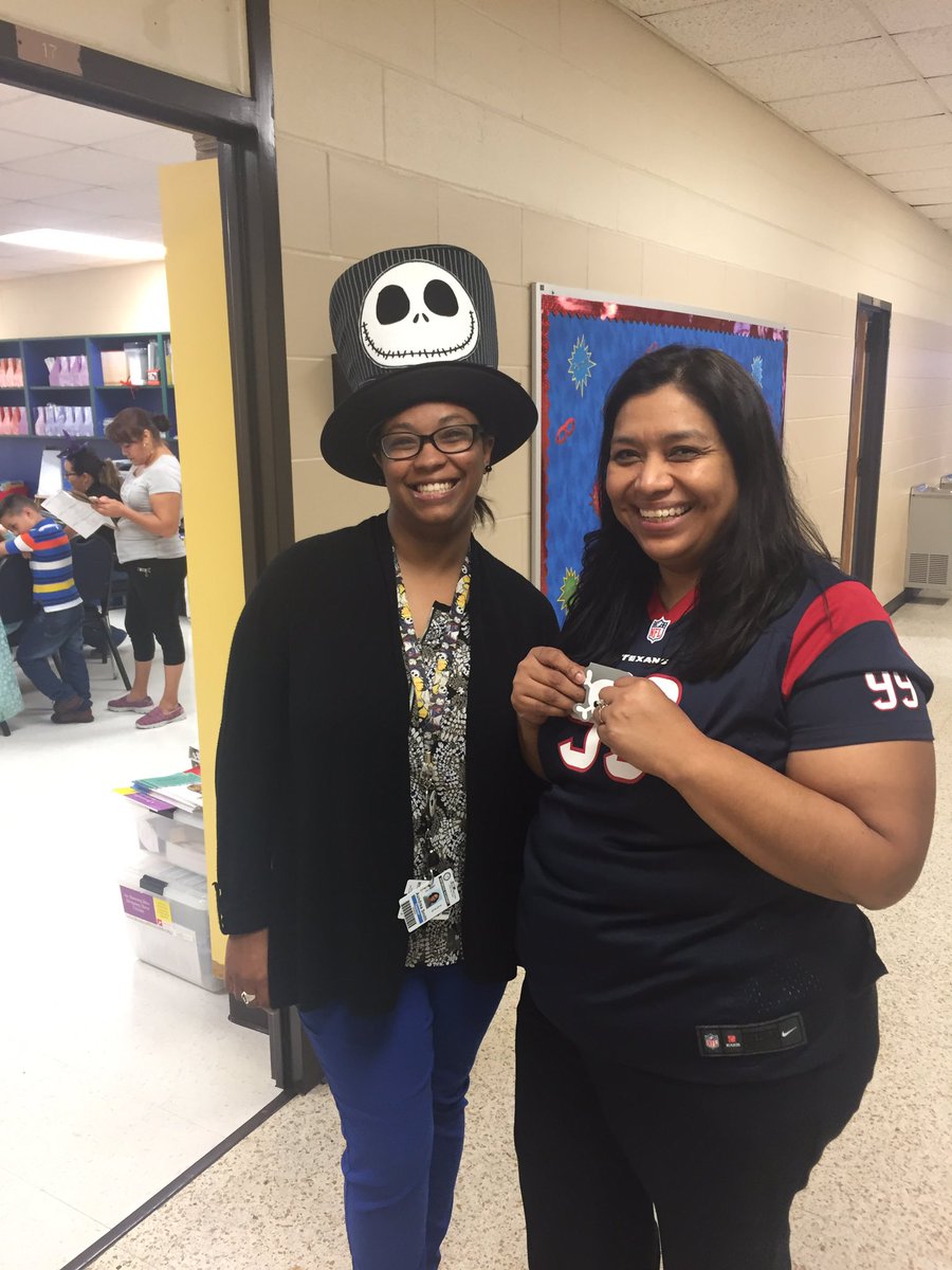 grizfan99's tweet image. Third Grade and Admin representing Skeleton Multiplication @RaymondAcademy #raymondmath #MonsterMath