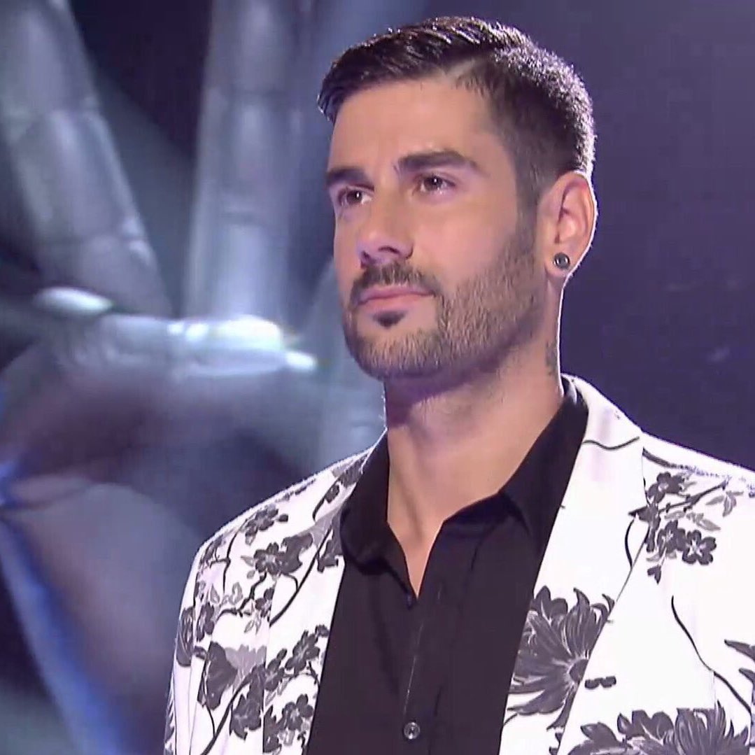 El mundo es un sitio mejor desde que Melendi se ha cortado el pelo. #BatallasLaVoz1