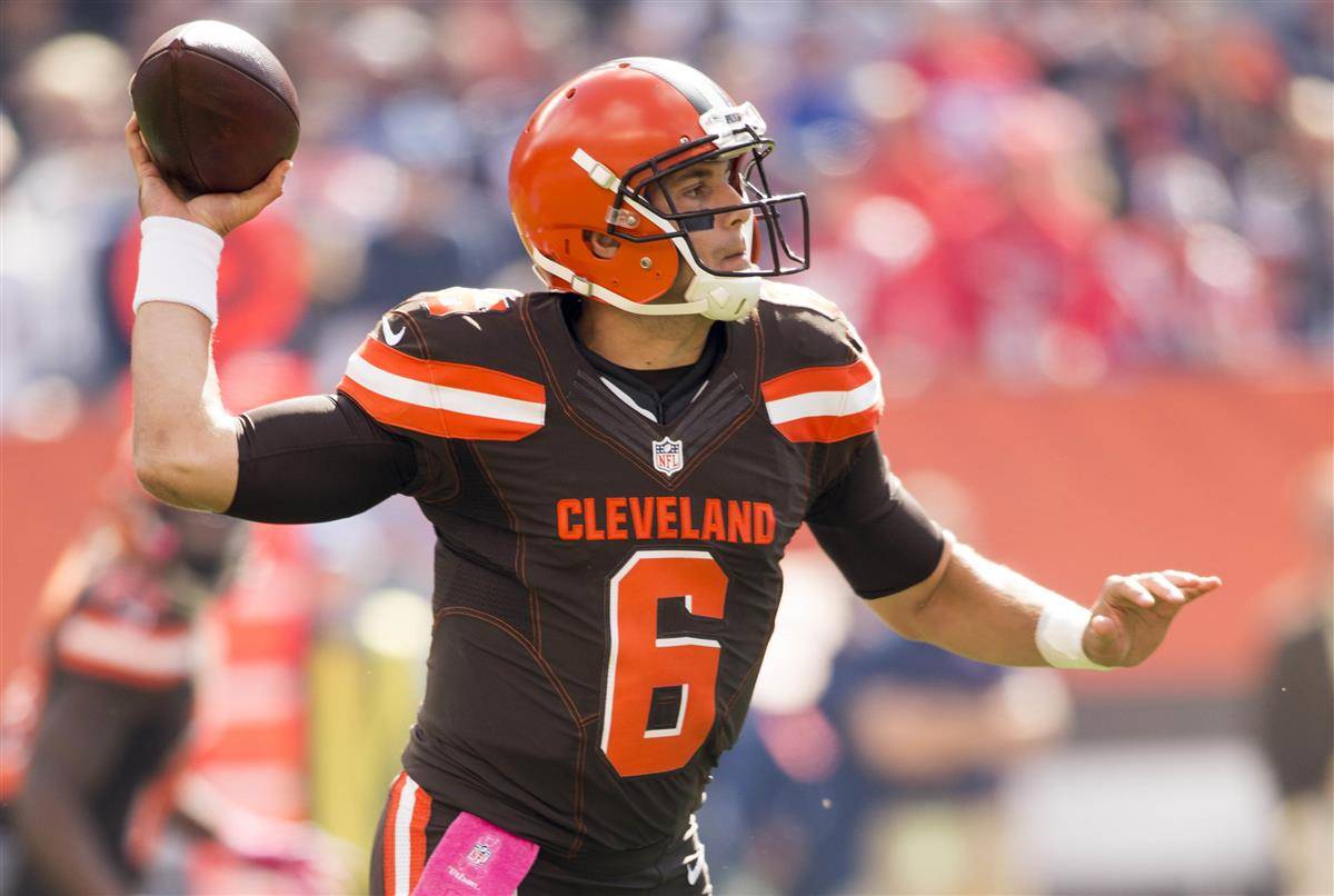 ClickPrate's tweet image. Cleveland Browns still practicing between games for some reason