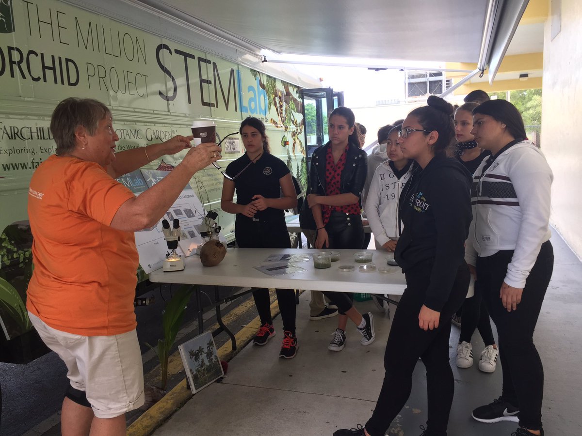 Ana Casanova tweet media