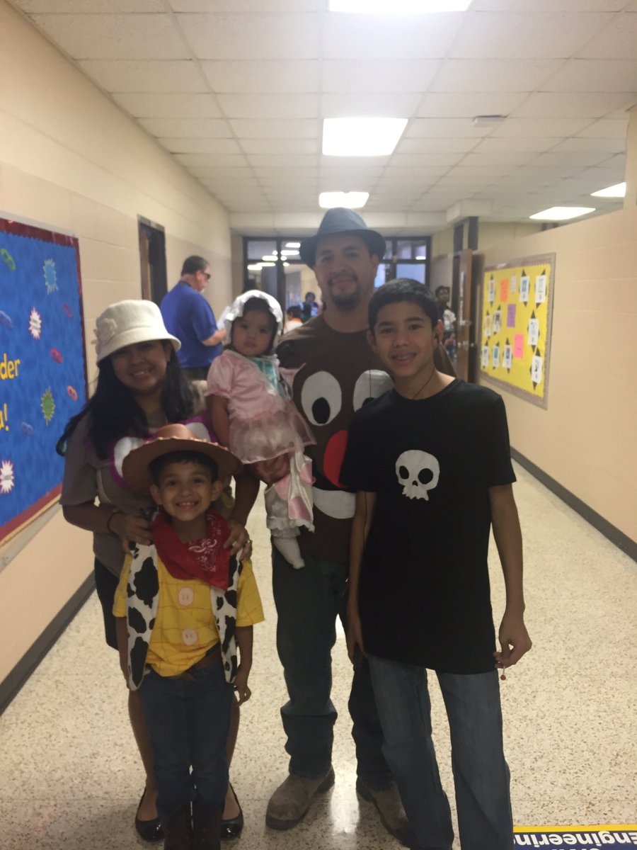 grizfan99's tweet image. Monster Math #family #familieslearntogether @raymondacademy #raymondmath #MonsterMath @corr