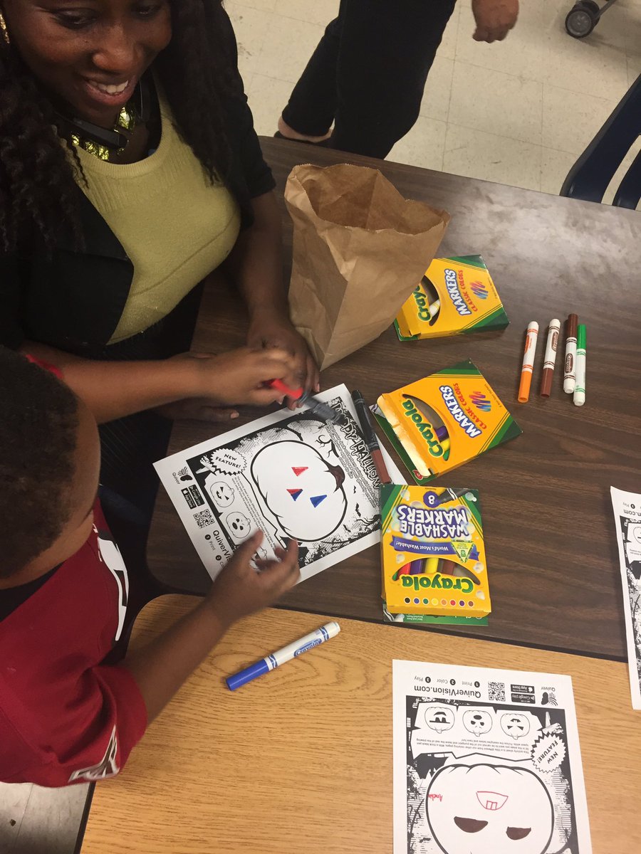 grizfan99's tweet image. Yes! We used the Pumpkins too! @quivervision @tarapatton #raymondmath #MonsterMath