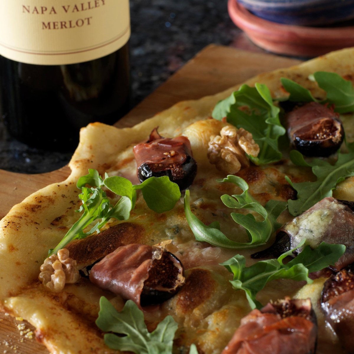 This Blue Cheese, Fig and Ham Flatbread recipe is the perfect #MerlotMe recipe for your Halloween celebration! duckhorn.com/Events/Recipes…