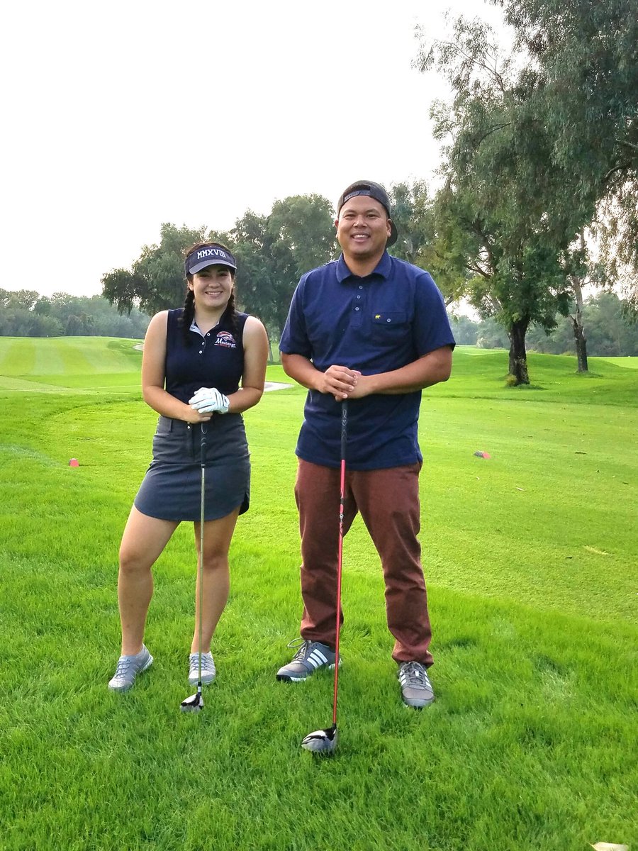 mrfrankmata's tweet photo. Student/Teacher golf scramble! #erhsBatGB @ERHS__Golf @CarmonaCat #period3APLangWYA https://t.co/H7cDcasPGR