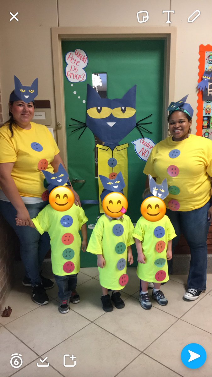 "Would Pete do drugs? Goodness, no!" Precious class and teachers, <a href="/MsABonton/">Ashley Bonton</a>! #tesbulldogs