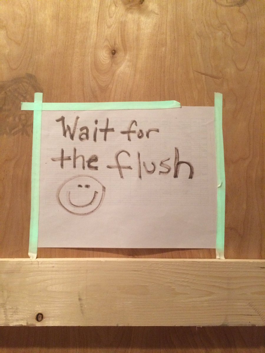 ShakesisterGrim's tweet image. Very-important-Sign-maker. #assistantstagemanager