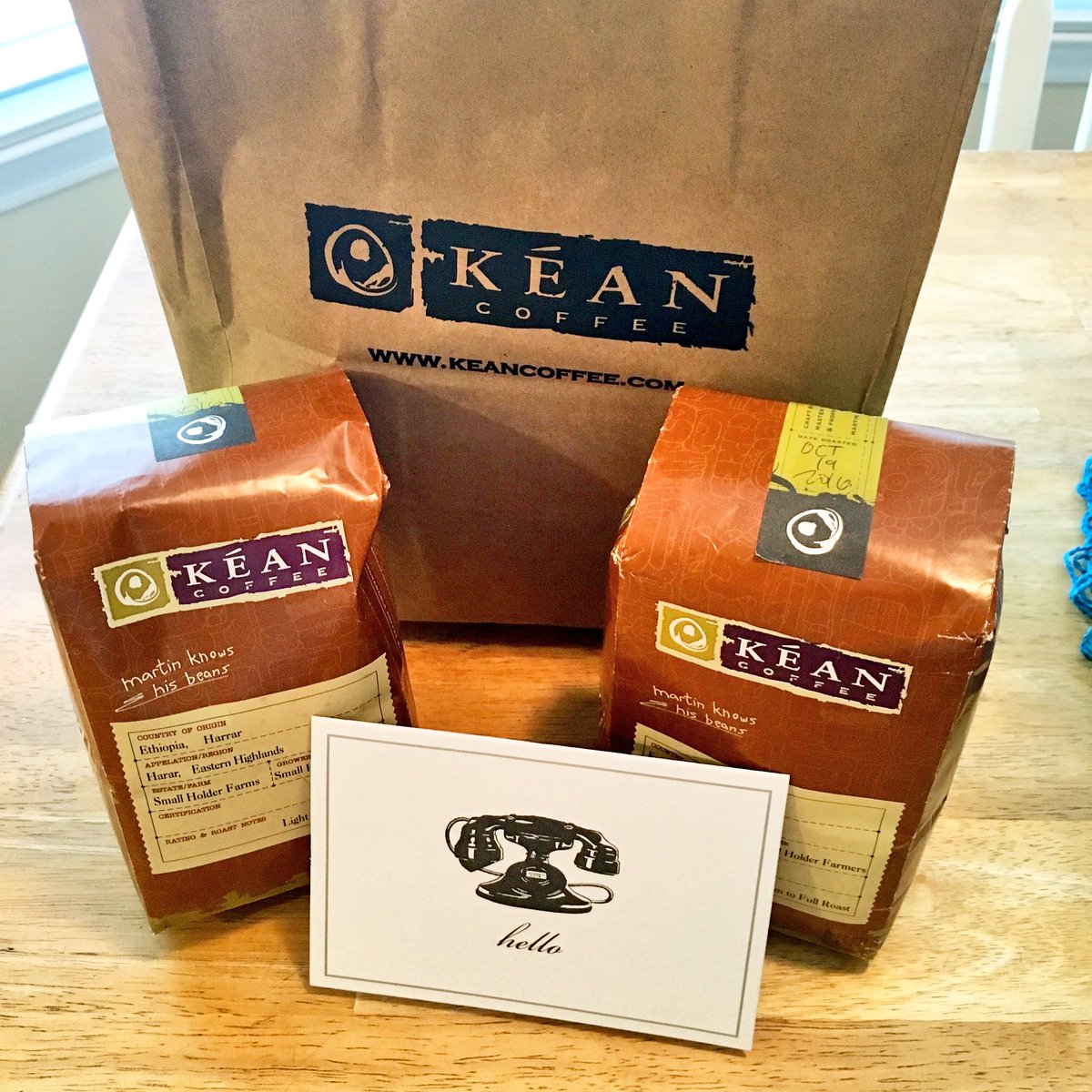 chexie04's tweet photo. THANK YOU, Katherine, for @KeanCoffee and your sweet words all the way from California. We miss you! πβοΈ
#ourfriendsarethebest #Chelbert https://t.co/2EMREW9d94