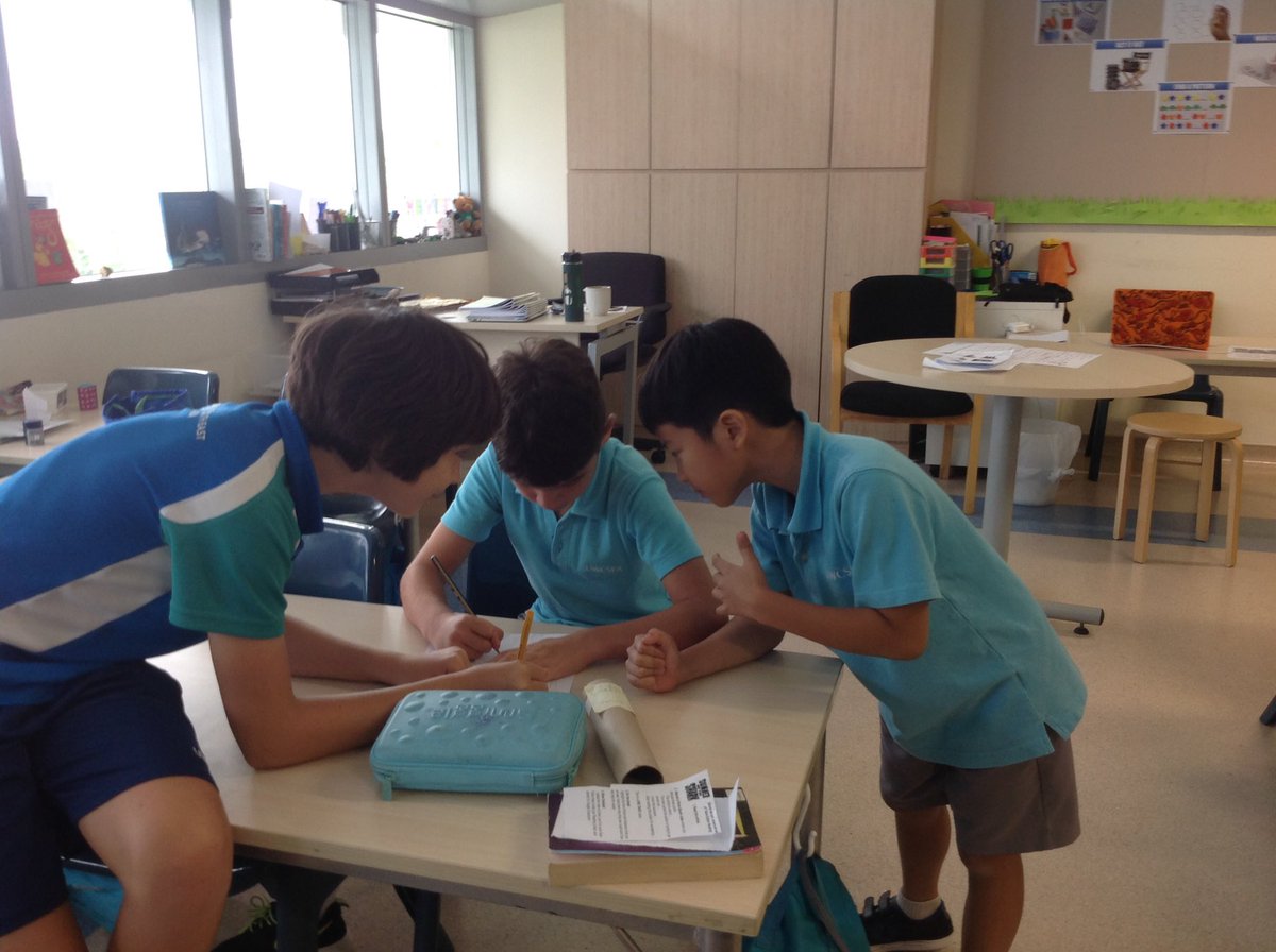 UWCSEA4LaW's tweet photo. UWCSEA4LaW are re-designing their class room today!! Looks exciting!! https://t.co/bLDJOK5sz4