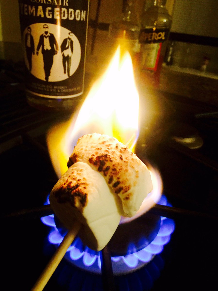 TheGinGirl's tweet image. Bartender's Smores #Chopstick #Openflame #Marshmallow #cocoanibs #Rye #Whiskey #smores #improvising #ryemageddon