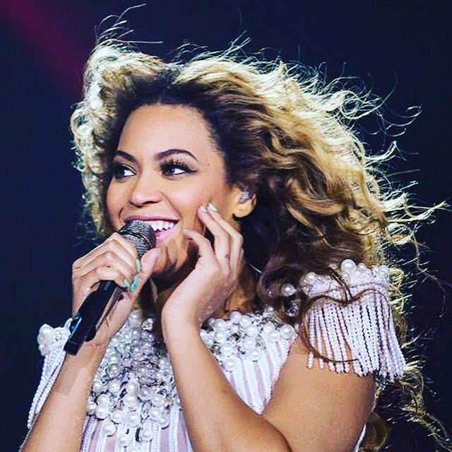 ProMaster_HD's tweet image. "I discovered after going to music festivals that I am a rock fan. I love the guitars, the phrasing, and the abandon of rock fans." -Beyonce