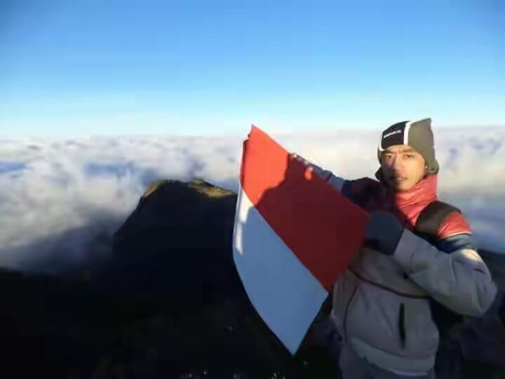 pace8293's tweet image. Indonesia itu Indaah Kawan.. :-* 
#OTS7CINTAINDONESIA 
@Trans7OnTheSpot