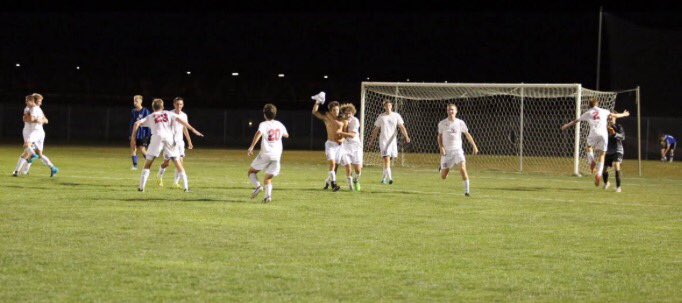 Tanner_bower's tweet photo. It's been a great 4 years being apart of this team. I'm gonna miss running 55's⚽️    It's been Real👌💯 https://t.co/K6ydIPeOoR